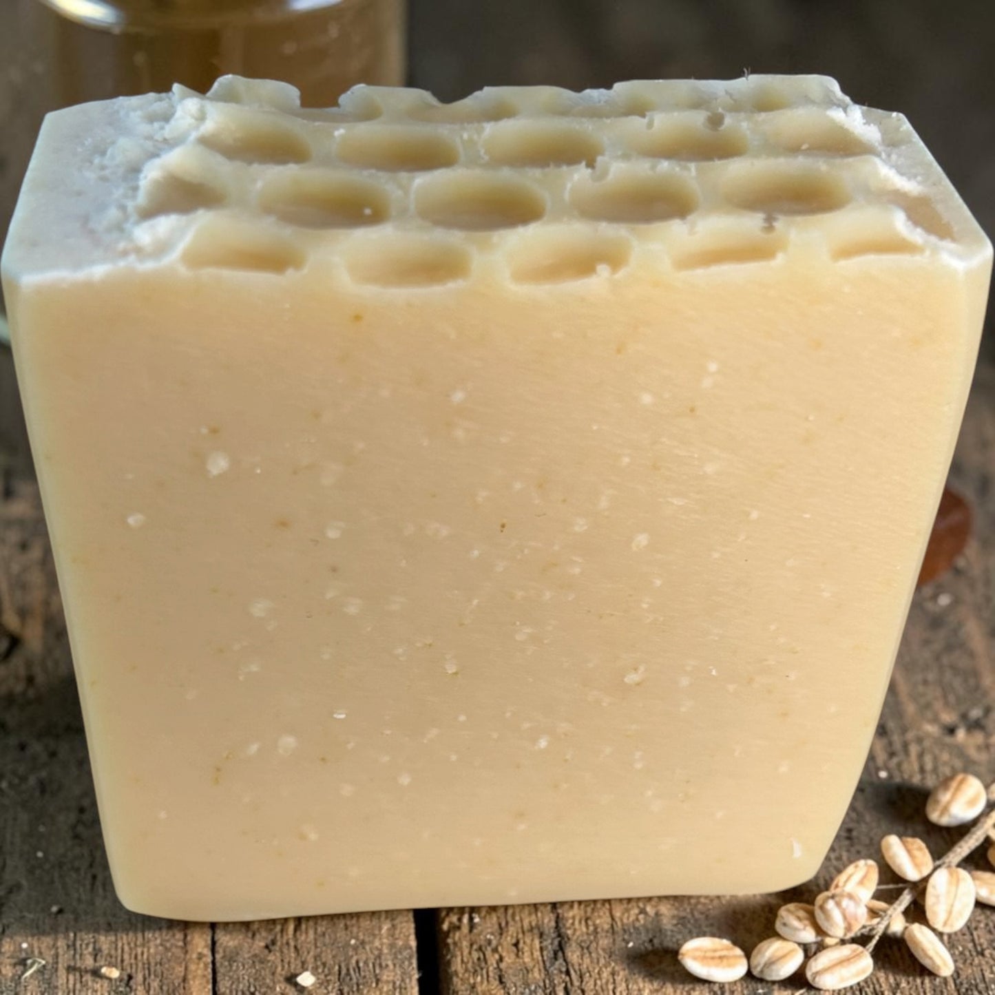 Organic Honey Oat & Milk Tallow Soap – Lavender & Lemongrass Essential Oils