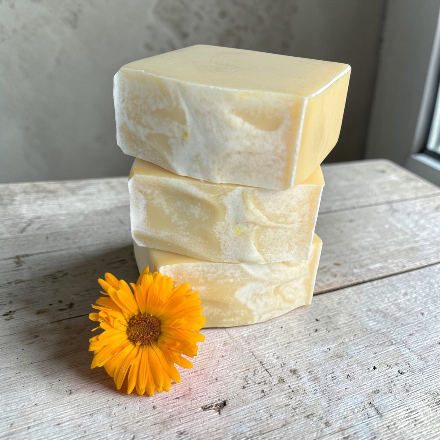 Calendula Calm – Lemongrass, Frankincense & Lavender Tallow Soap