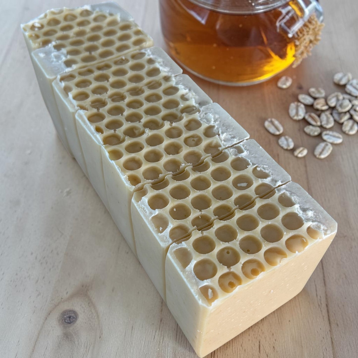 Organic Honey Oat & Milk Tallow Soap – Lavender & Lemongrass Essential Oils